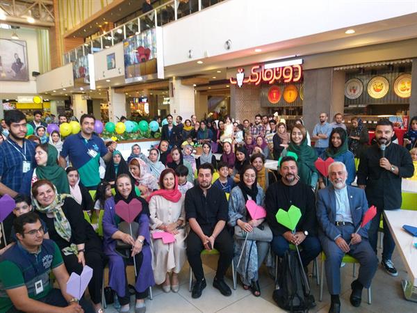 جشن افتتاحیه بازار مهر بوکلند، حمایت از بسته لوازم التحریر دانش آموزان  مناطق محروم