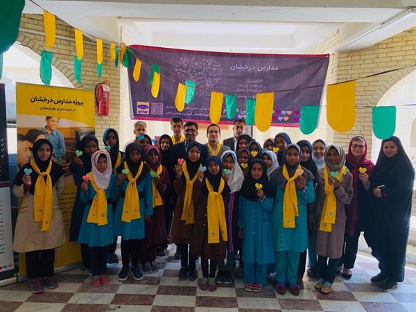 افتتاح پروژه مدارس درخشان