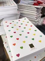 چه شکوهی دارد کشف اسرار الفبا ، وقتی کودکی اب را می خواند. بسته بندی لوازم التحریر برای مهرماه