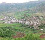 با اهدای کتاب در روستای خوری آباد کردستان کتابخانه برپا می شود.